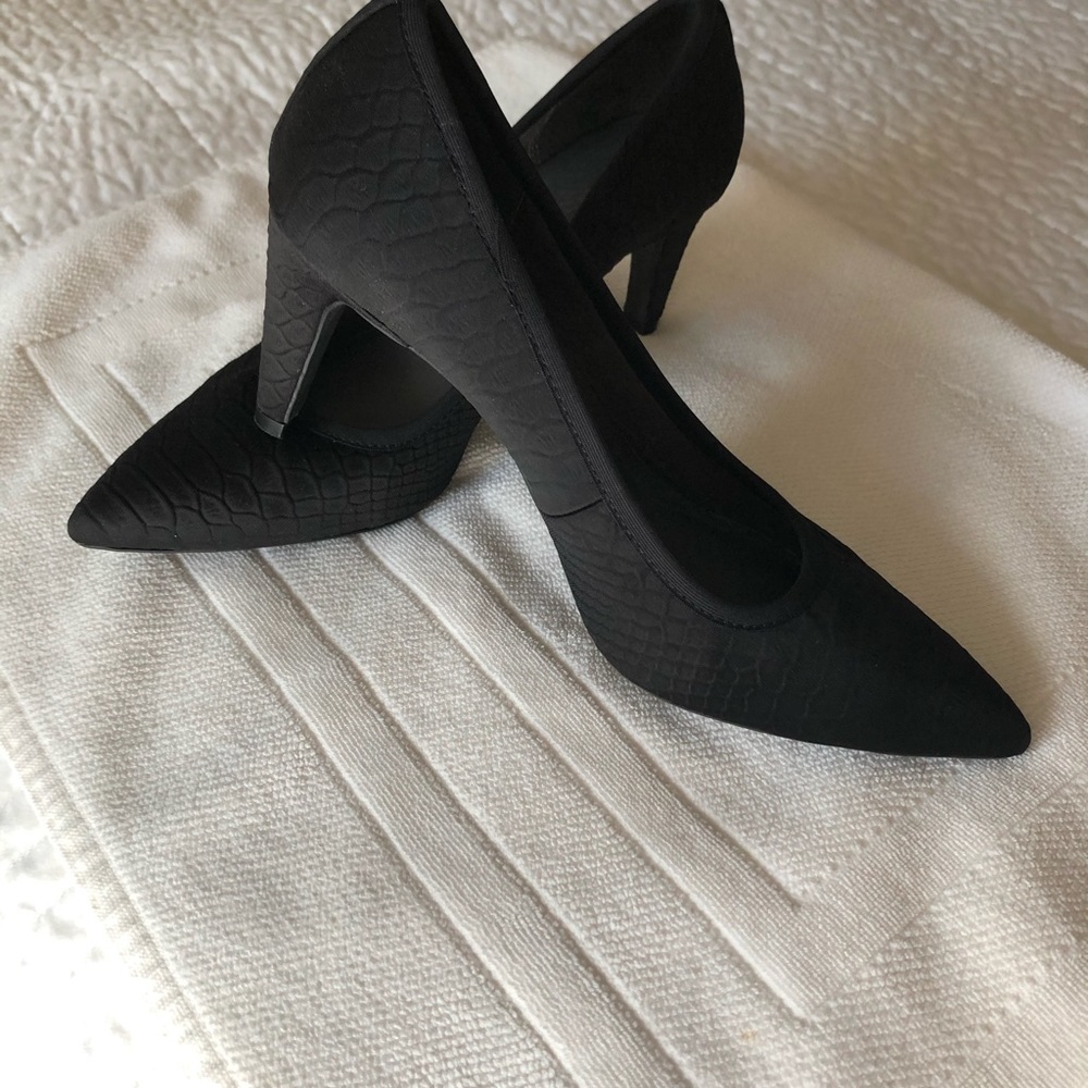 Black Lori Goldstein fabric heel
